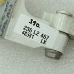 Alfa Romeo Giulietta 940 296 BIANCO GHIACCIO Labās puses augšējā durvju eņģe 50525345