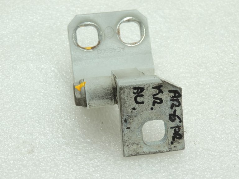 Alfa Romeo Giulietta 940 296 BIANCO GHIACCIO Kreisā augšējā durvju eņģe 50525347