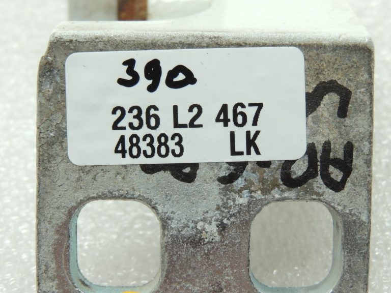 Alfa Romeo Giulietta 940 296 BIANCO GHIACCIO Labās puses apakšējo durvju eņģes 50525346