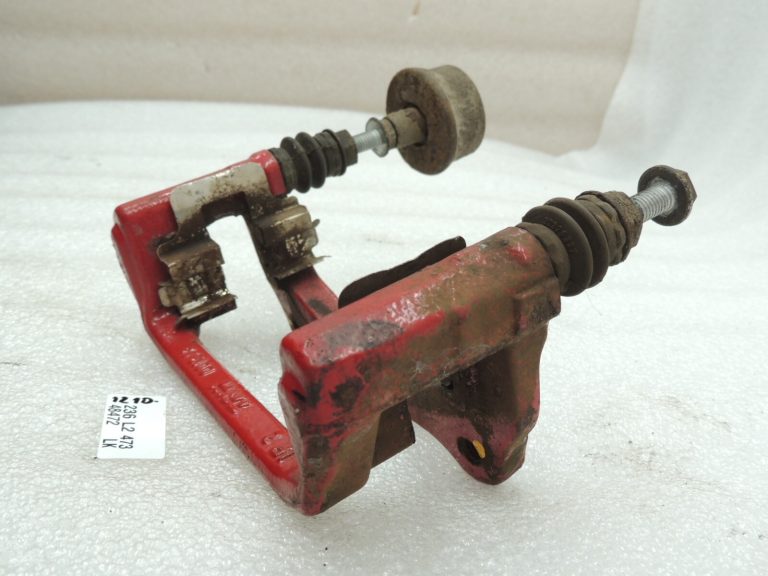 Alfa Romeo Giulietta 940 Aizmugurējais kreisais labais bremžu suporta kronšteins 77364524