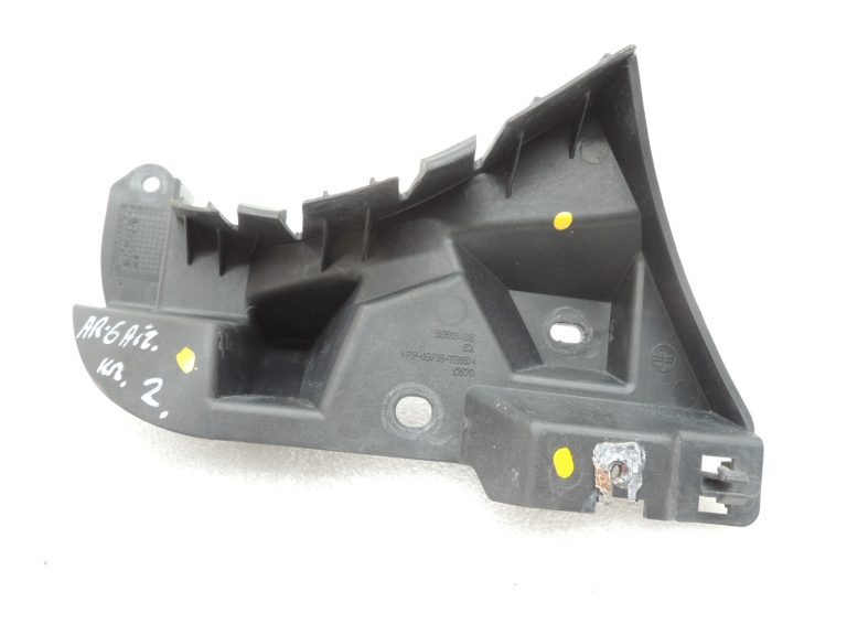 Alfa Romeo Giulietta 940 Aizmugurējā bampera kreisās puses kronšteins 50513488 50516052