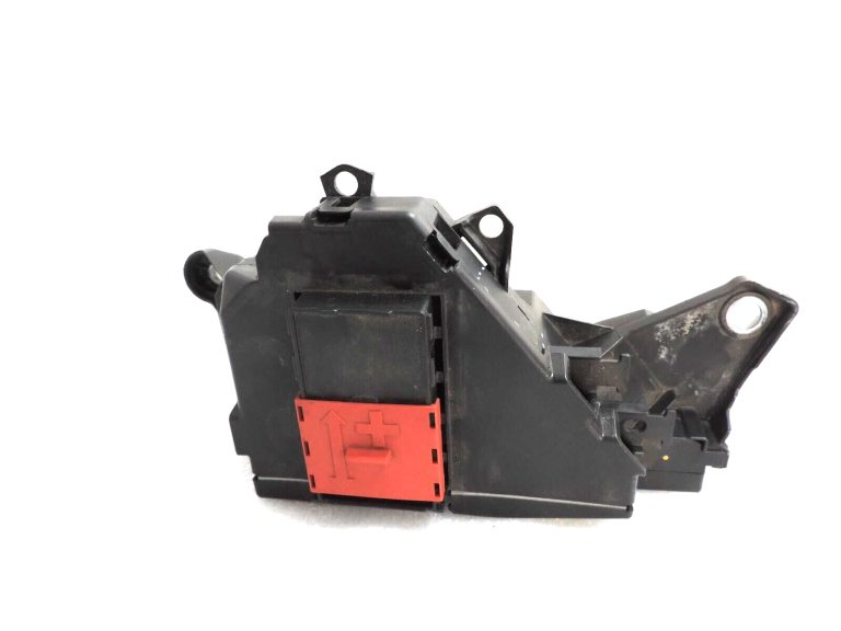 Mercedes W205 drošinātāju kārba drošinātāju termināla vadības bloks A2055402150