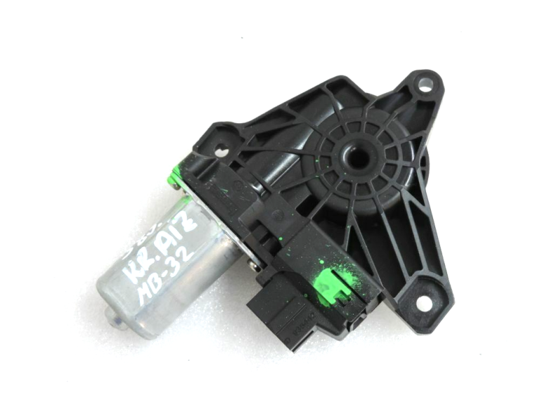 Mercedes W205 Aizmugurējā kreisā loga motors Logu motors A2059060301