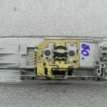 Nissan Note Verso Qashqai Oriģinālais salona apgaismojums 26430BC40A
