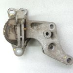 Renault Trafic III 1.6DCi Vivaro B Dzinēja stiprinājums pa labi 113752598R 93868345