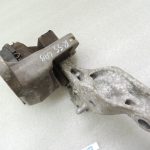 Renault Trafic III 1.6DCi Vivaro B Dzinēja stiprinājums pa labi 113752598R 93868345