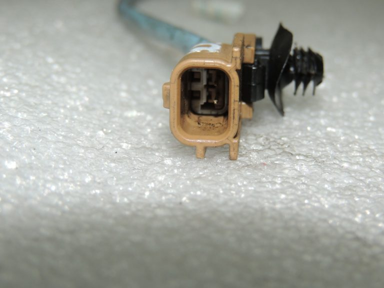 Renault Trafic III 1,6DCI 107kw Vivaro B temperatūras sensors 226404435r