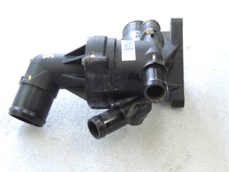 Renault Trafic III 1.6DCI 107kw Vivaro B Termostata korpuss 110615482R 95522266
