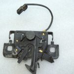 Renault Trafic III 1.6DCI 107kw motora pārsega slēdzene 656011705R 93451694