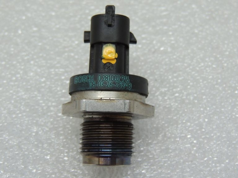 Renault Trafic II 2.5 DCi G9U630 Degvielas spiediena sensors Spiediena sensors 8200703127