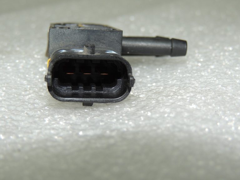Renault Trafic II 2.5 DCi G9U630 Gaisa spiediena sensors 0281002772, 8200469905