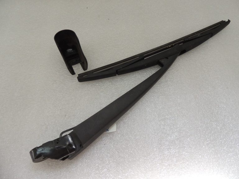 BMW X5 F15 Aizmugurējā vējstikla tīrītāja rokturis Aizmugurējais 61627294431 7294431 61627294430