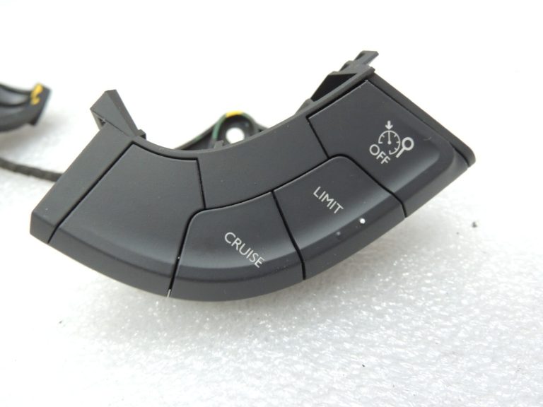 Peugeot 508 Stūres kruīza vadības slēdzis 9677976377 Kruīza vadības slēdzis