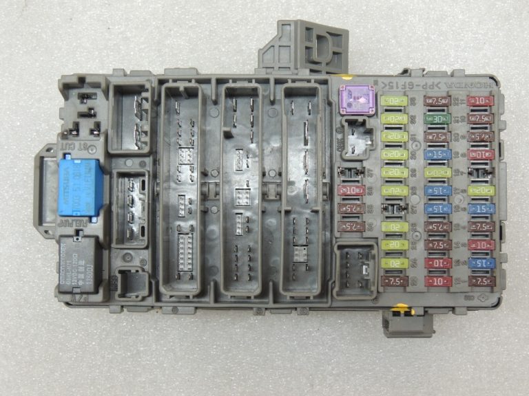 HONDA CR-V III 2.2 i-DTEC drošinātāju kārbas moduļa vadības bloks 38200-SWA-G63