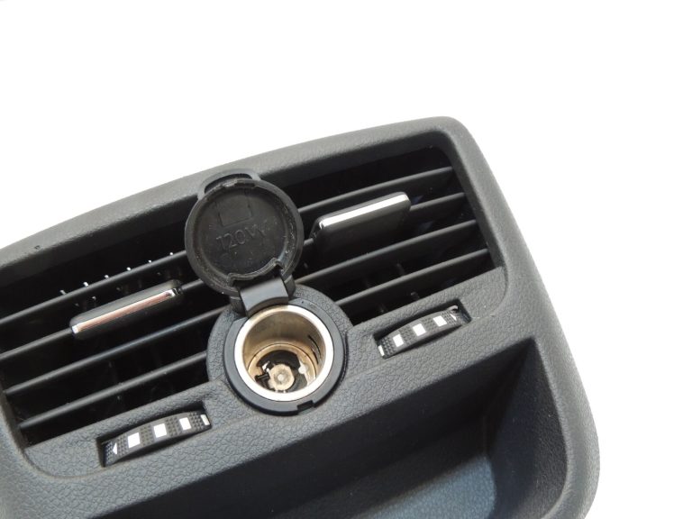 Peugeot 508 Aizmugurējā centrālā ventilācijas caurule Gaisa vads 96866080877 7591VG