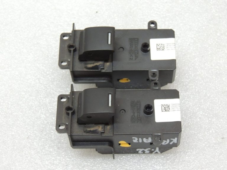 HONDA CR-V III Aizmugurējā labā kreisā loga regulatora slēdzis 35770-SWA-0G10