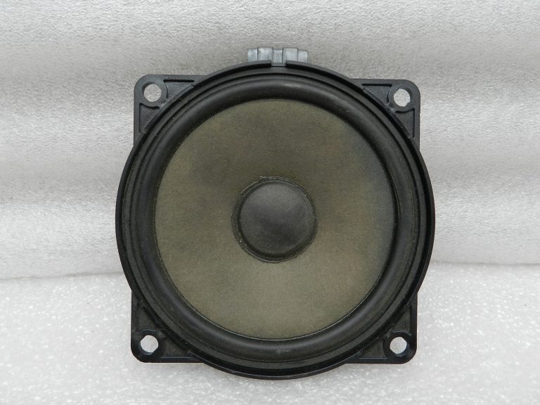 VW Golf 5 6 oriģinālais skaļrunis priekšējais labais kreisais 1K0035411