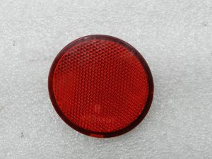 Nissan Qashqai oriģināls aizmugurējais bamperis, sarkans atstarotājs 26560EB300