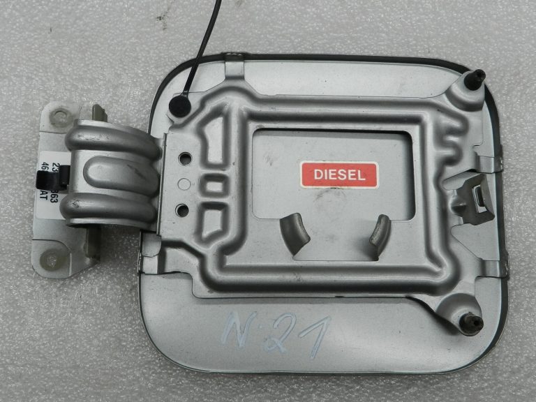 Nissan Qashqai oriģināls degvielas uzpildes vāks KY0 Diamond Silver Metallic G8830JD0M0