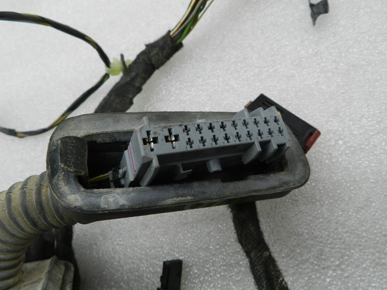 Opel Meriva B Oriģinālā durvju elektroinstalācija aizmugurējā kreisā pusē 13362975