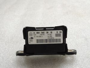 Mercedes W251 W164 W221 X164 W216 ESP sensora rotācijas ātruma sensors A0045423918