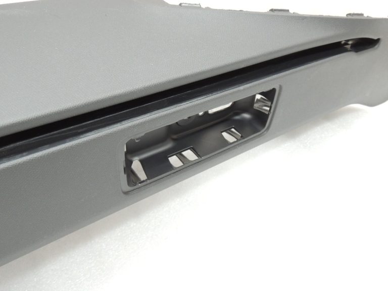 Seat Cupra Leon KL8 bagāžnieka pārsegs labajā pusē 5FE867762A4PK