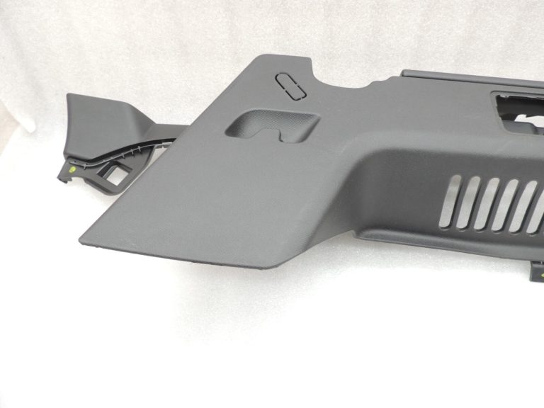 Seat Cupra Leon KL8 bagāžnieka pārsegs labajā pusē 5FE867762A4PK