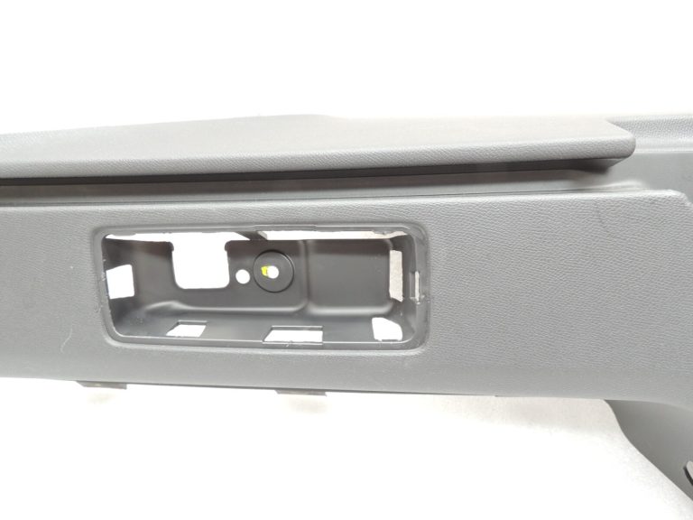 Seat Cupra Leon KL8 bagāžnieka kreisais vāks 5FE867761A4PK