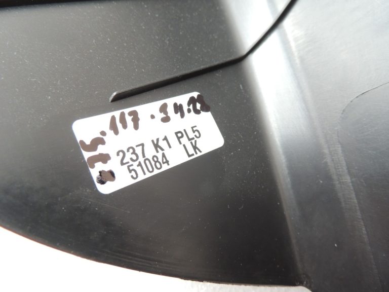 Seat Cupra Leon KL8 bagāžnieka kreisais vāks 5FE867761A4PK