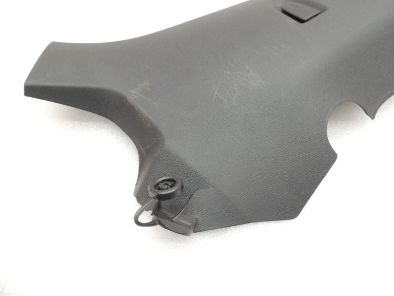 Seat Cupra Leon KL8 Sportstourer aizmugurējā sēdekļa apdare labajā pusē 5FA867766B4PK