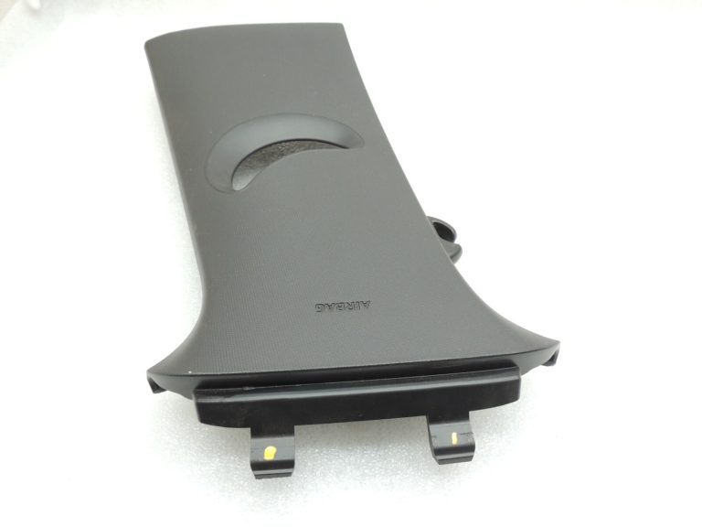 Seat Cupra Leon KL8 B-svārstieņa apdares vāks kreisais melns 5FA8672434PK