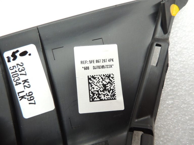 Seat Cupra Leon KL8 C-svārstieņa apdares vāks kreisais melns 5FE8672874PK