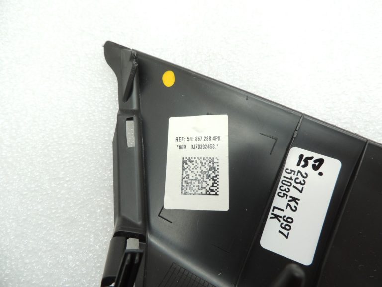 Seat Cupra Leon KL8 C-svārstieņa apdares vāks melns 5FE8672884PK