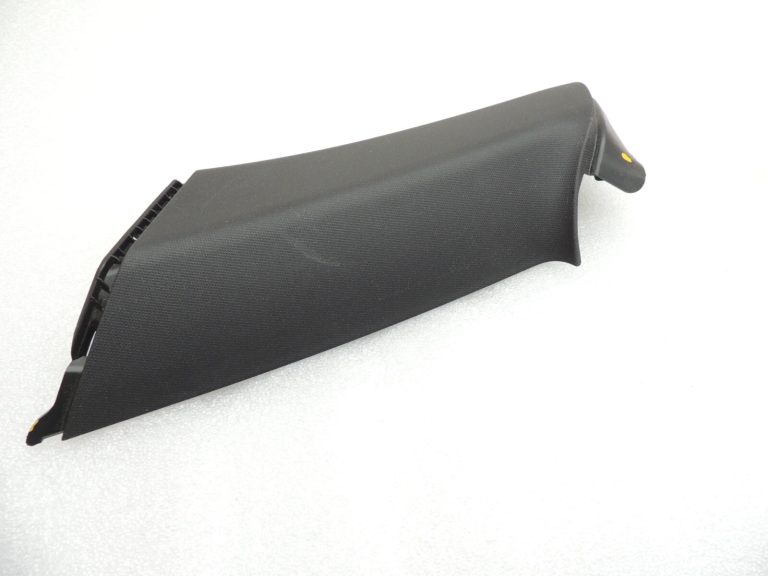 Seat Cupra Leon KL8 C-svārstieņa apdares vāks melns 5FE8672884PK