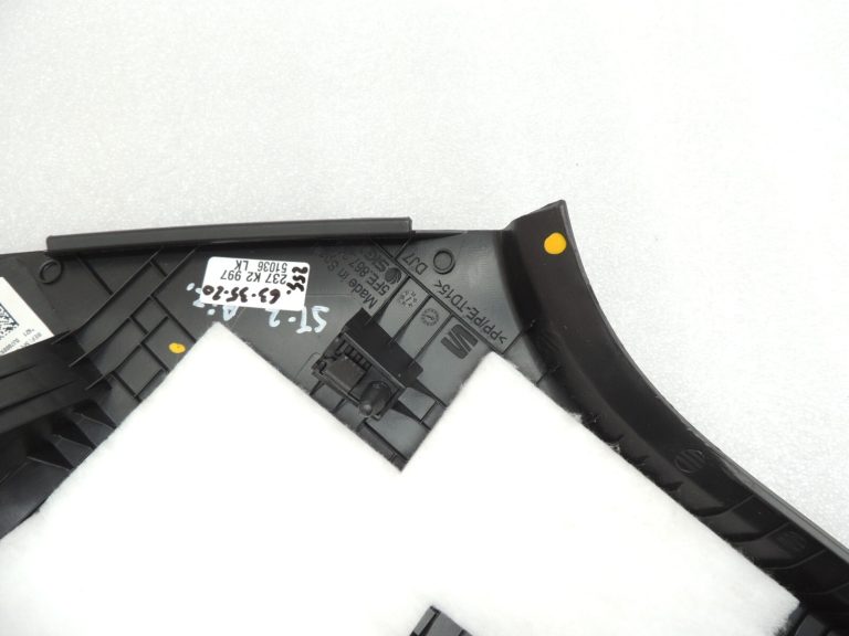 Seat Cupra Leon KL8 C-svārstieņa apdares vāks kreisais melns 5FE8672454PK