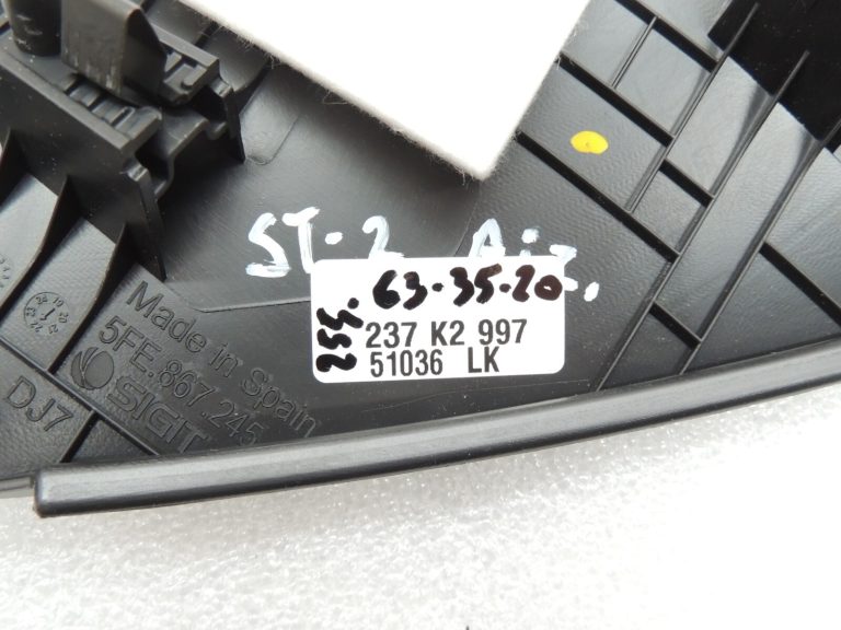 Seat Cupra Leon KL8 C-svārstieņa apdares vāks kreisais melns 5FE8672454PK