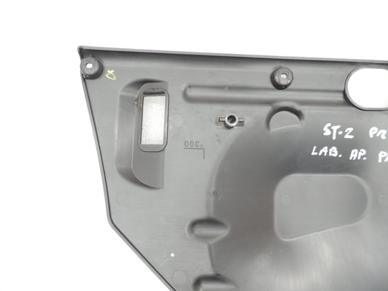 Seat Cupra Leon KL8 instrumentu paneļa vāks apakšējā labajā pusē 5F1863668CVS9