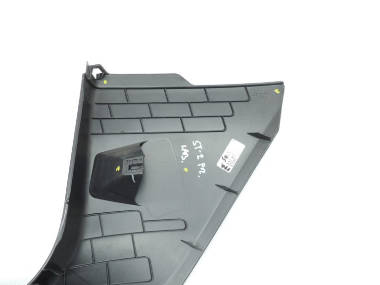 Seat Cupra Leon KL8 A-svārstgala apdare, apakšējā labā 5FA8634844PK