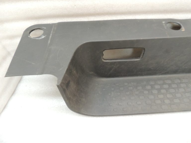 Renault Trafic III Priekšējais labās puses durvju sliekšņa protektora panelis 93450152 769518239R