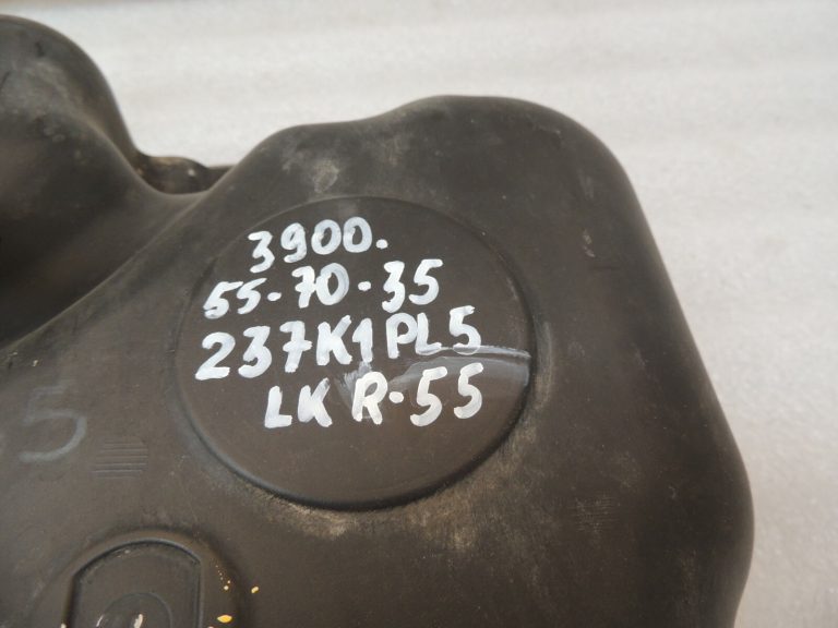 Renault Trafic III AdBlue piedevas tvertne 172A27073R 93458907 172A21178R 93459932