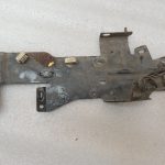 Renault Trafic III apakšējā apsildes kronšteins 747650481R 93459003