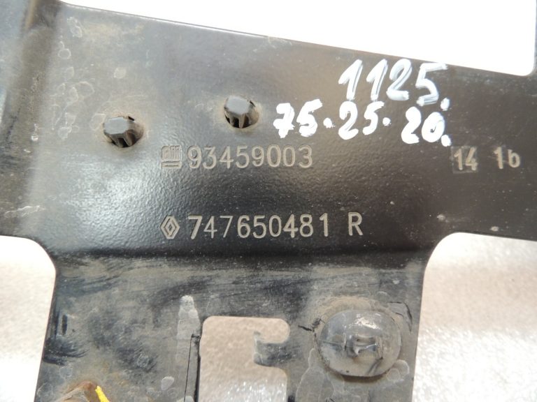 Renault Trafic III apakšējā apsildes kronšteins 747650481R 93459003