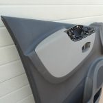 Renault Trafic III durvju apšuvums priekšējais kreisais durvju panelis 809010678R