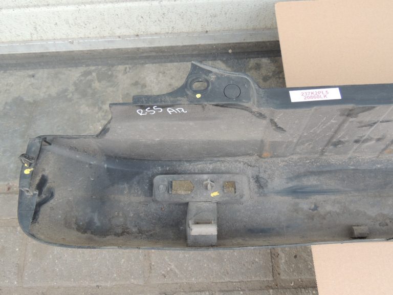 Renault Trafic III aizmugurējais bamperis 850221446R