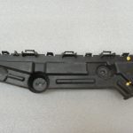 Renault Trafic III Vivaro B aizmugurējā labā bampera kronšteins 852243619R 93867939