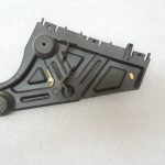 Renault Trafic III Vivaro B aizmugurējā labā bampera kronšteins 852243619R 93867939