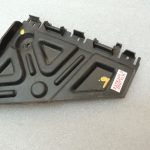 Renault Trafic III Vivaro B aizmugurējā bampera kreisās puses kronšteins 852259463R 93867940