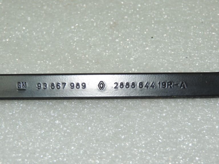 Renault Trafic III Vivaro B Vējstikla tīrītāja rokturis priekšējais labais 288864419R 93867989