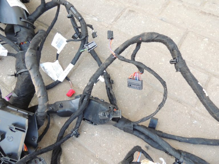 Cupra Leon KL8 interjera elektroinstalācija Interjera elektroinstalācijas instalācija 5FA971051 Interjera elektroinstalācija