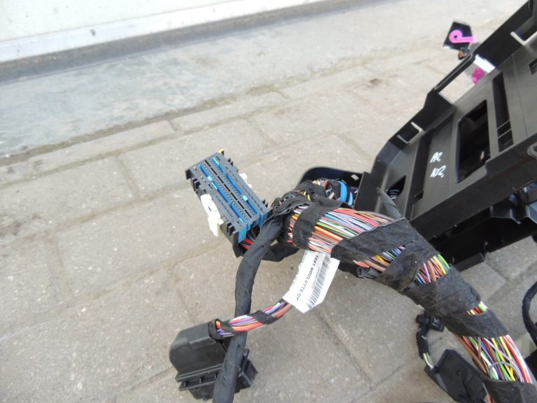 Cupra Leon KL8 interjera elektroinstalācija Interjera elektroinstalācijas instalācija 5FA971051 Interjera elektroinstalācija